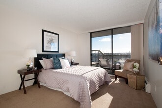 Brentlawn Towers in Burnaby, BC - Building Photo - Building Photo