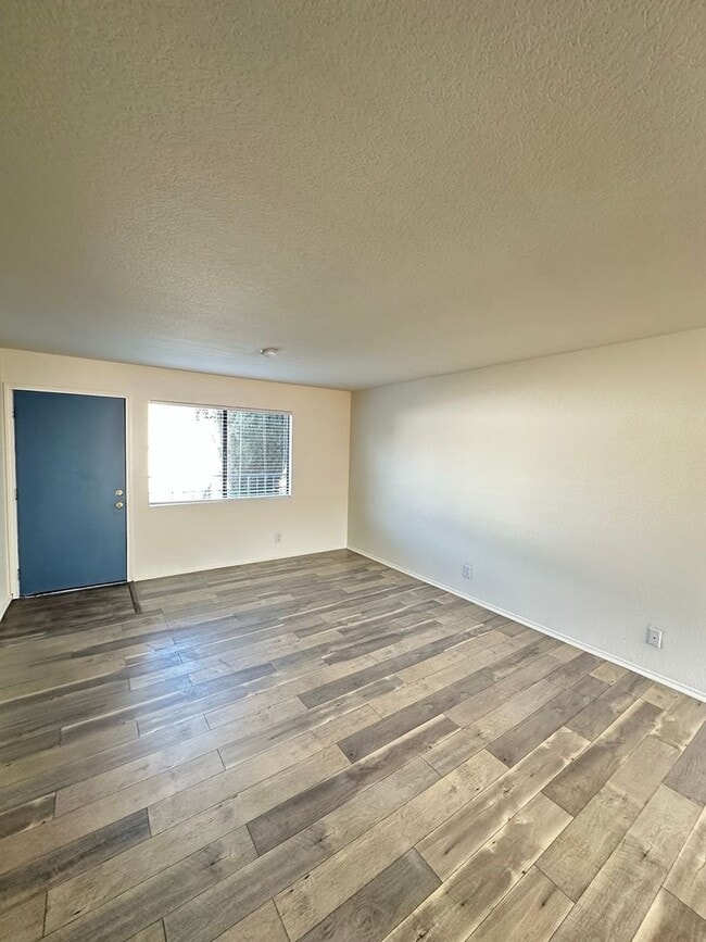 property at 530 W 6th St