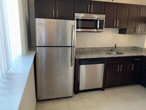 150 North Beacon St in Boston, MA - Foto de edificio - Building Photo