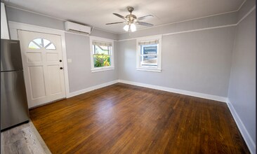 3745 Bancroft St in San Diego, CA - Building Photo - Building Photo