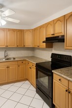 4160 Inverrary Dr in Lauderhill, FL - Building Photo - Building Photo