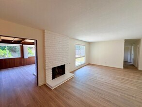 4653 Berwick Dr in San Diego, CA - Building Photo - Building Photo