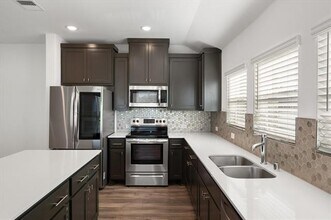 4700 Haltom Rd in Haltom City, TX - Building Photo - Building Photo