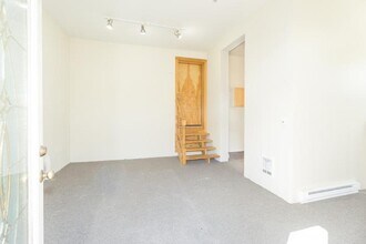 809 Taylor Ave N-Unit -A Seattle WA 98109 A in Seattle, WA - Building Photo - Building Photo