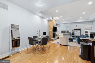 1535 Fairmount Ave in Philadelphia, PA - Building Photo - Building Photo
