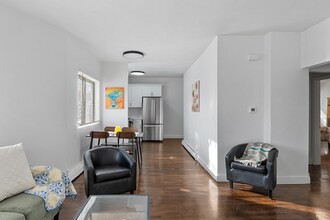 44 Dana St in Somerville, MA - Foto de edificio - Building Photo