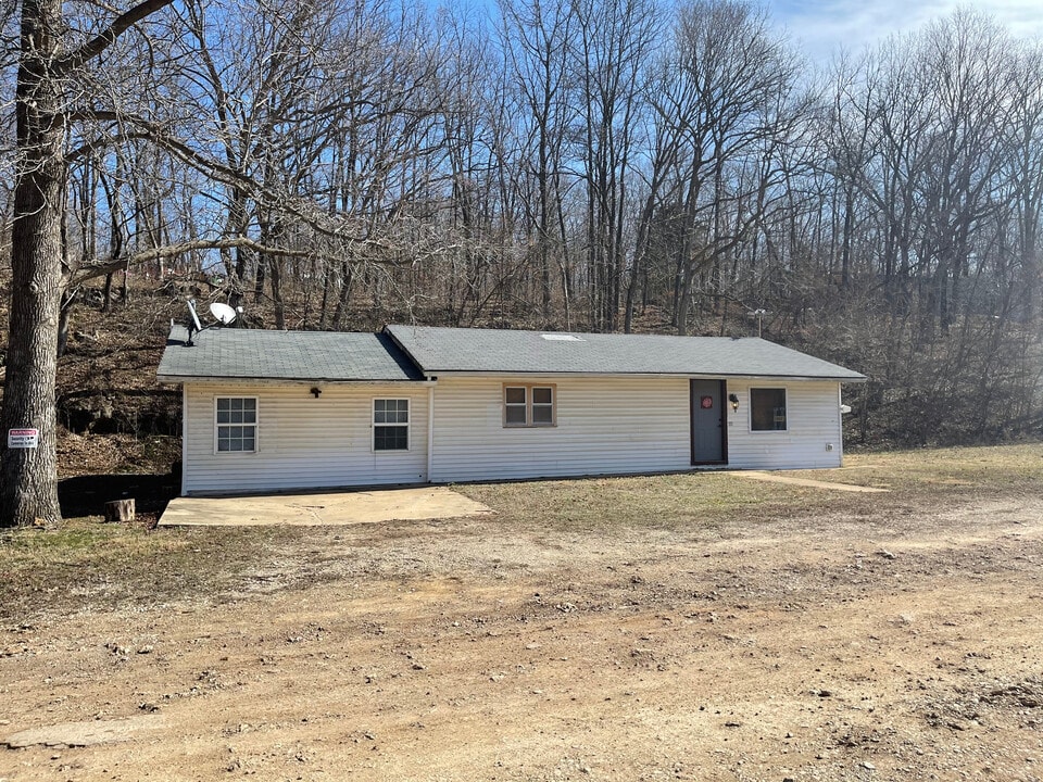 9932 E Lakeview Dr in Valles Mines, MO - Building Photo