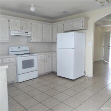 12 Acme Ln in Edinburg, TX - Building Photo - Building Photo