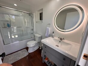 4313 Keystone Ave, Unit Unit 2 in Culver City, CA - Building Photo - Building Photo
