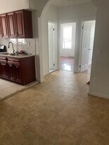 81 Van Sicklen St, Unit 2R