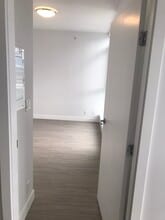 4458 Beresford St. in Burnaby, BC - Building Photo - Building Photo