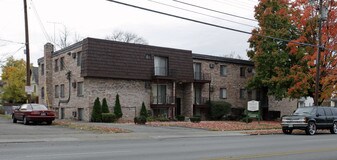 6300 Montgomery in Cincinnati, OH - Building Photo