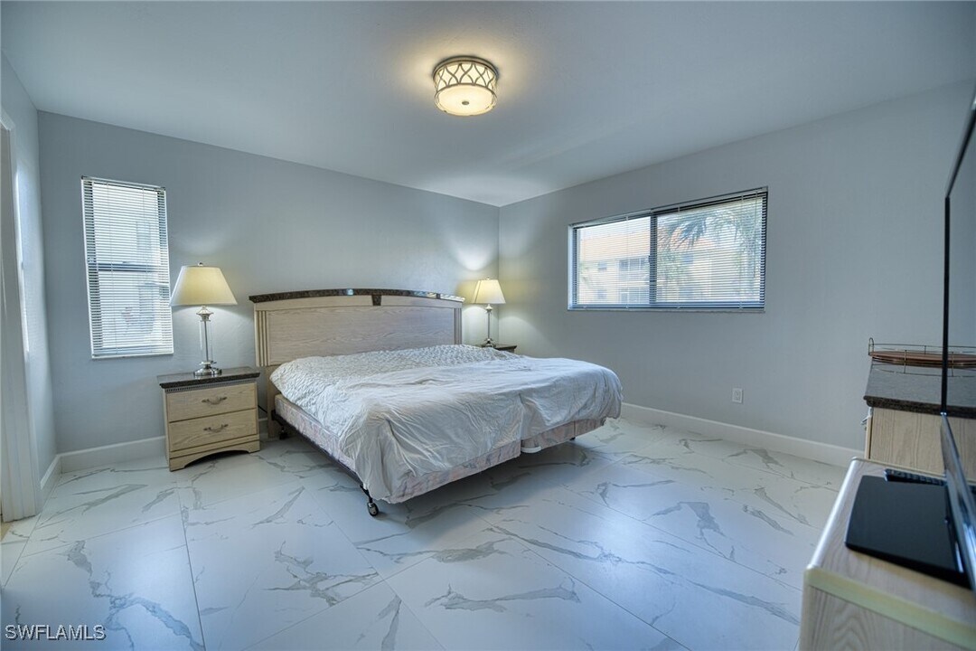 713 SW 47th Terrace in Cape Coral, FL - Building Photo