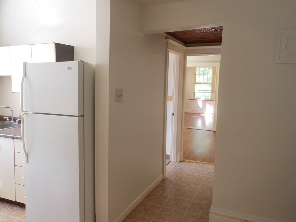 6300 Cates Ave, Unit 2W in University City, MO - Building Photo