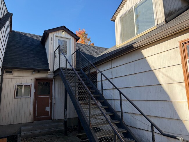 property at 863 G St