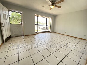 1020 Orangeview Dr in Largo, FL - Building Photo - Building Photo