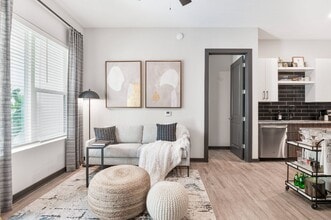 Vibe at Echo Street West in Atlanta, GA - Foto de edificio - Building Photo