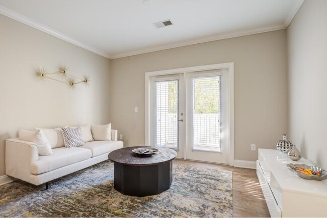Parq 170 in Manassas Park, VA - Foto de edificio - Building Photo