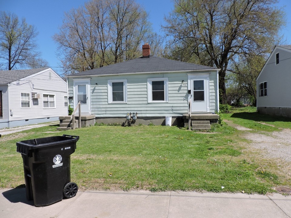 4 Single Family/Duplex Rental Properties Pack in Louisville, KY - Building Photo