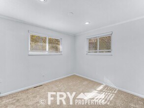 6930 W 25th Pl in Lakewood, CO - Building Photo - Building Photo