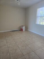 230 SE 29th Ave in Homestead, FL - Building Photo