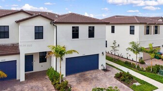 23108 SW 130th Ave in Miami, FL - Building Photo