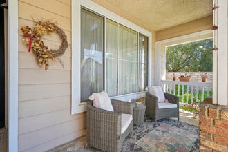 14280 Yellowstone Ln in Santa Clarita, CA - Foto de edificio - Building Photo