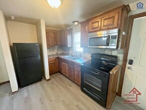 1604 NW Lindy Ave in Lawton, OK - Building Photo - Building Photo