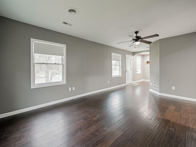 4744 Midland Dr in Pinckney, MI - Building Photo - Building Photo