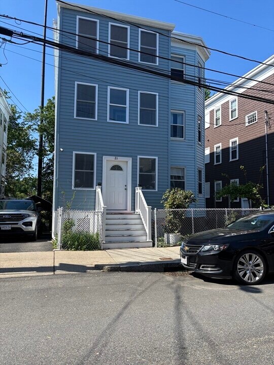 21 Stellman Rd in Boston, MA - Building Photo