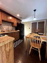 5204 Roman Dr in Louisville, KY - Building Photo