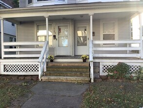 1330 W 89th St, Unit #1 in Cleveland, OH - Building Photo - Building Photo