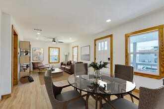2808 Crest Ave in Austin, TX - Building Photo - Building Photo