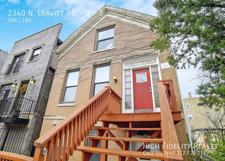 2340 N Leavitt St in Chicago, IL - Building Photo