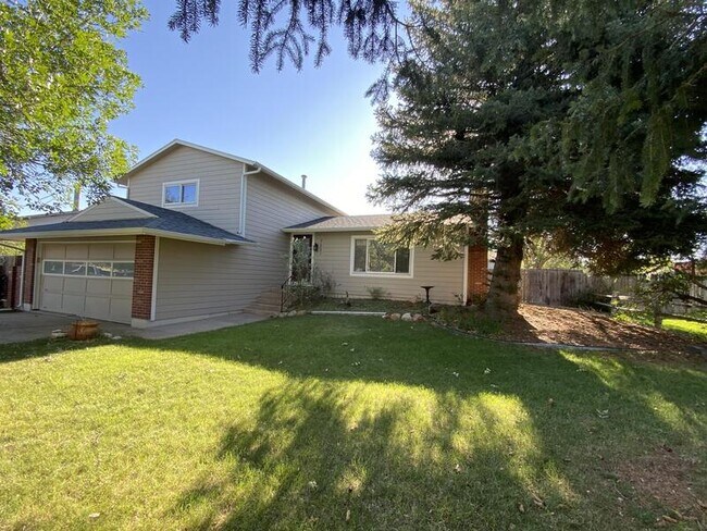 property at 7231 Bomar Dr