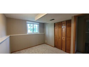 8496 Harkness Rd in Cottage Grove, MN - Building Photo - Building Photo