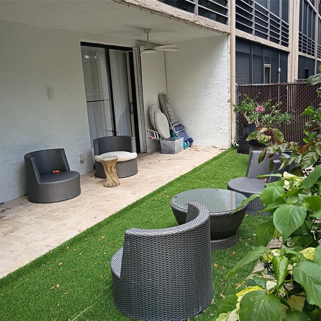 3351 NW 85th Ave in Coral Springs, FL - Building Photo - Building Photo