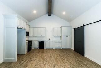 2513 111th St-Unit -B in Lubbock, TX - Building Photo - Building Photo