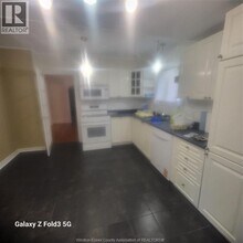 2024 Ottawa St in Windsor, ON - Building Photo - Building Photo