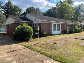 3012 Biltmore Ave in Montgomery, AL - Foto de edificio - Building Photo