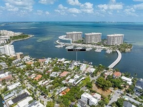 3571 Fair Isle St in Miami, FL - Building Photo - Building Photo