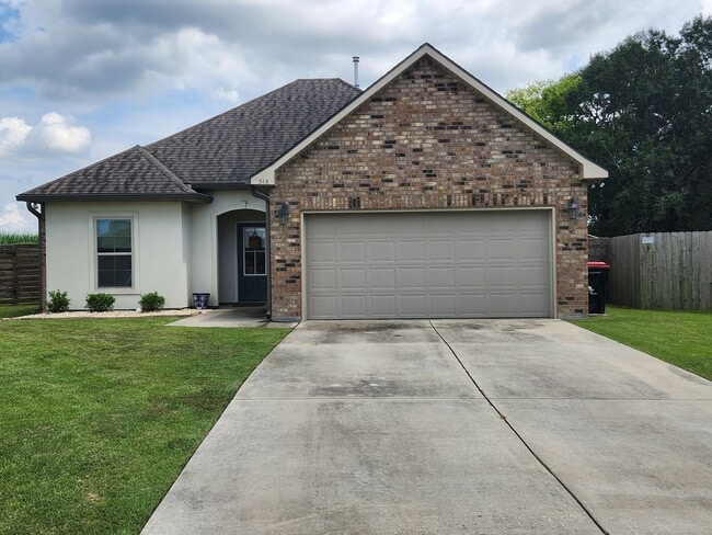 property at 515 Gray Birch Lp