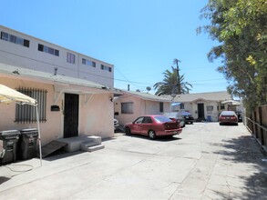 1232 W 57th St in Los Angeles, CA - Building Photo - Building Photo