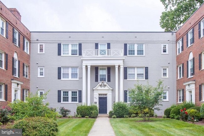 property at 3812 W St SE