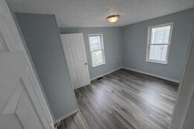 159 Flora Dr in St. Louis, MO - Building Photo - Building Photo