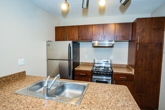 Sky Harbor Apartments in Salt Lake City, UT - Building Photo - Building Photo