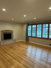 77 Vassar Ln in Hicksville, NY - Building Photo - Building Photo