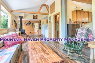 1015 Mountain Meadows Dr in Black Hawk, CO - Building Photo