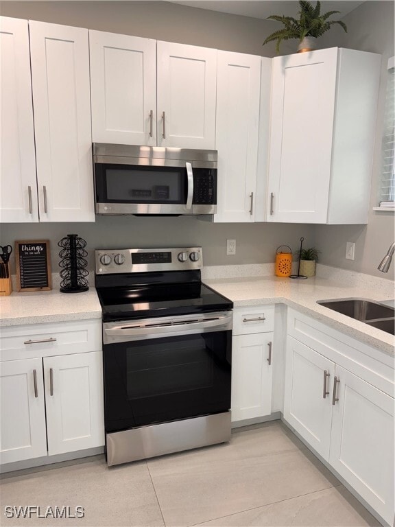 property at 26941 N Riverside Dr