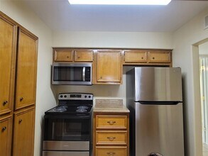 215 Postoffice St, Unit 801 in Galveston, TX - Building Photo - Building Photo